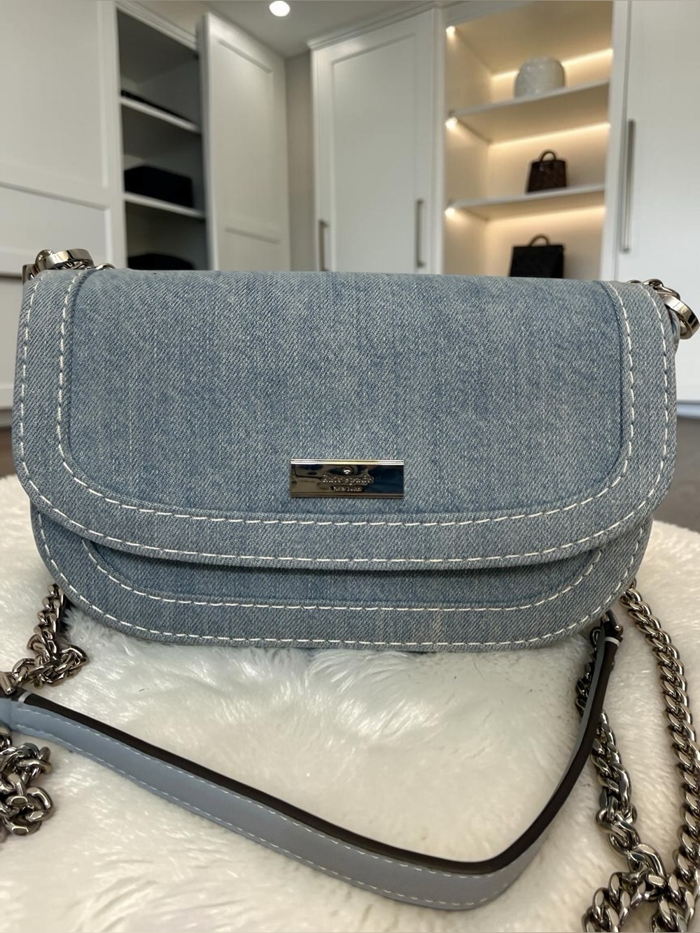 Kate Spade Krista Denim Chain Crossbody Bag Blue Silver NWOT - Picture 4 of 8